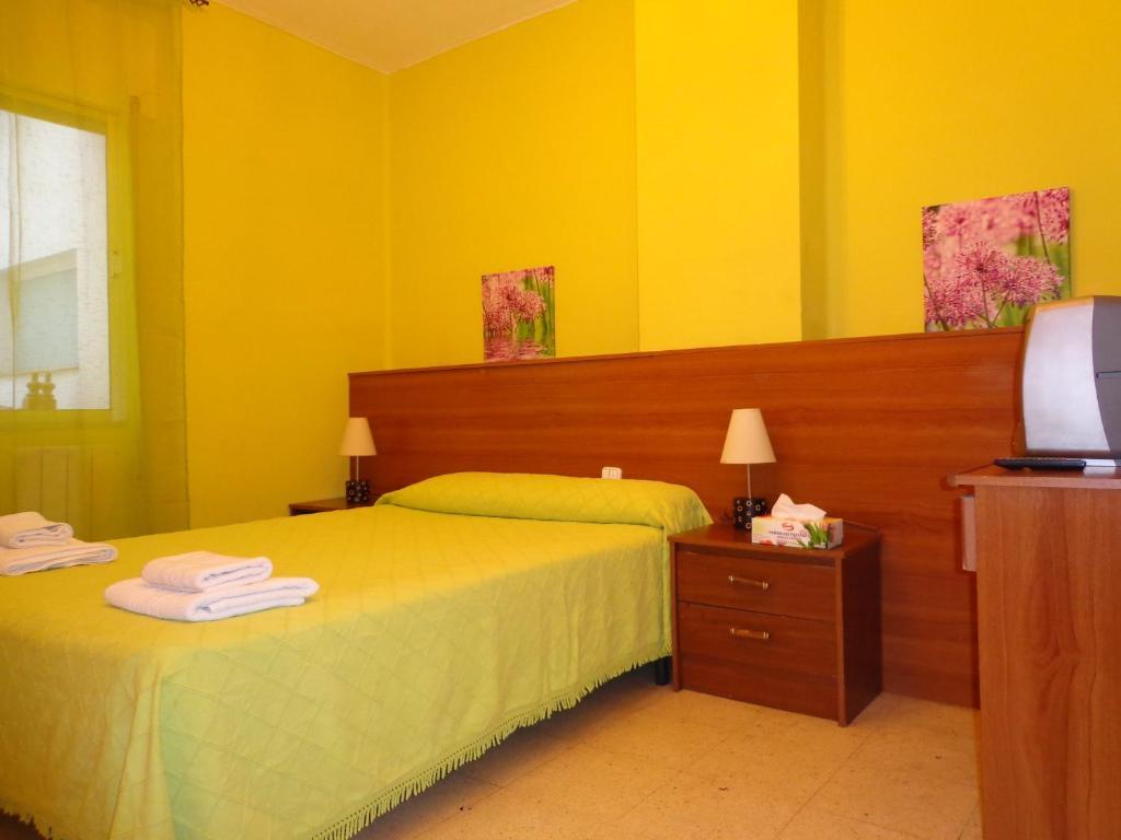 Hotel Pension Mode Lleida Szoba fotó
