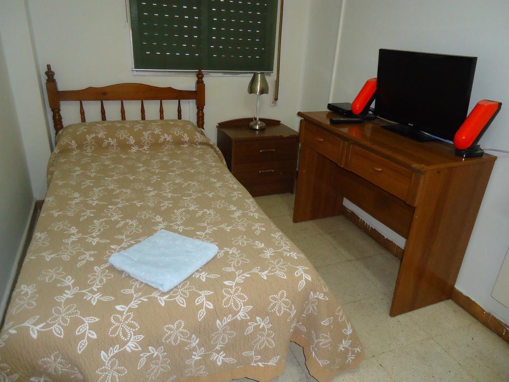 Hotel Pension Mode Lleida Kültér fotó